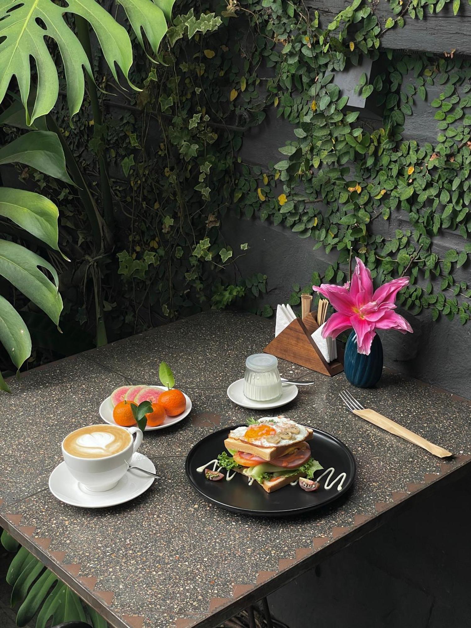 Banla Boutique Hotel Да Лат Екстериор снимка